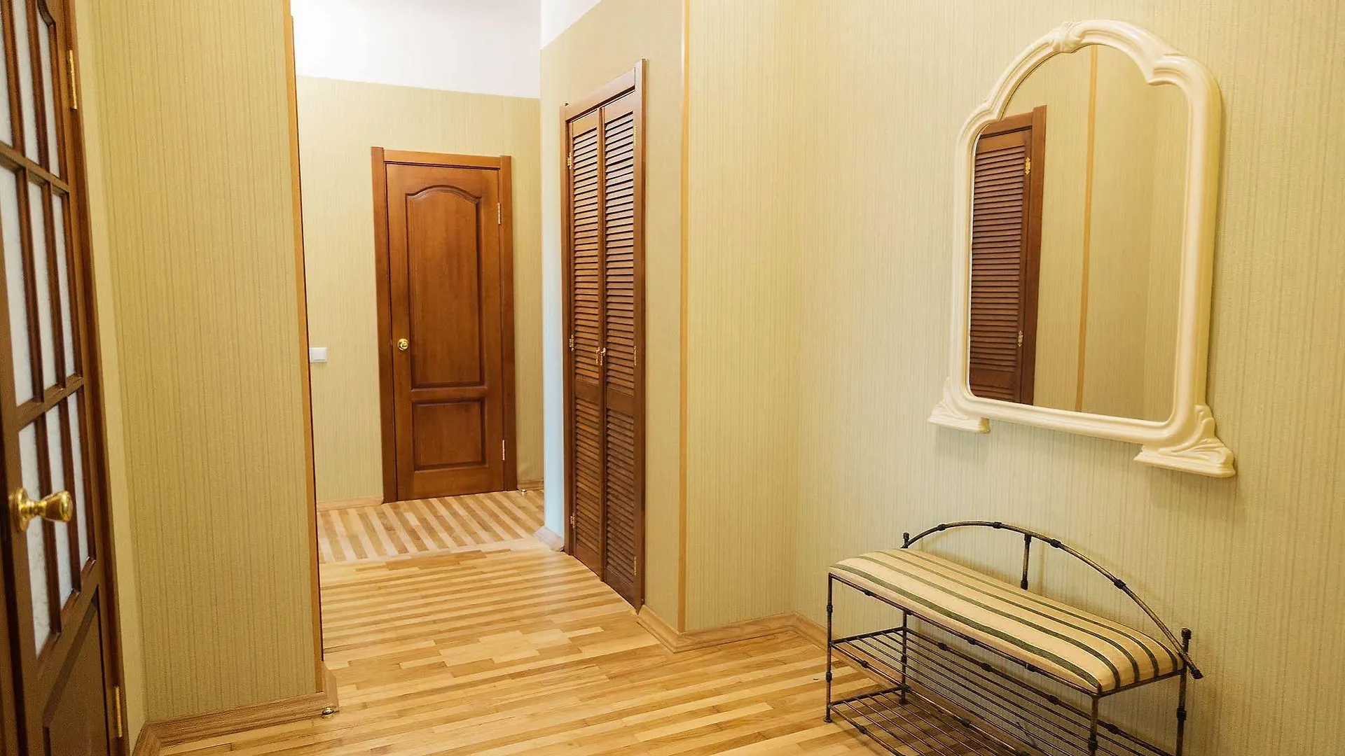 Hotel Khreschatyk Business Suites Kiev